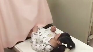 Deliciosa nintildea es abusada por el medico pervertido VER Completo httpbitly2HJMXQj